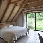 Couette-café Les De La Metairie Haute 3*