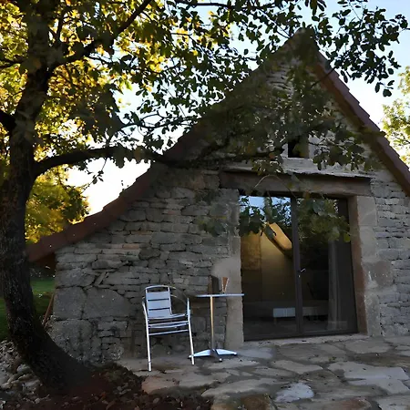 Les De La Metairie Haute Bed and Breakfast