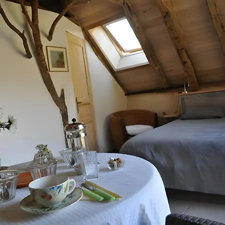 Les De La Metairie Haute Bed and Breakfast