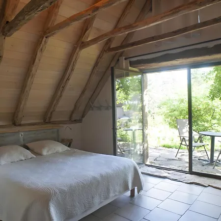 Les De La Metairie Haute Frühstückspension Marcilhac-sur-Cele