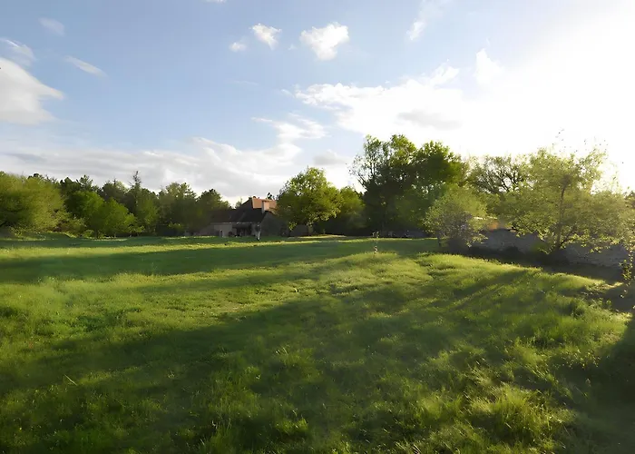 Les De La Metairie Haute