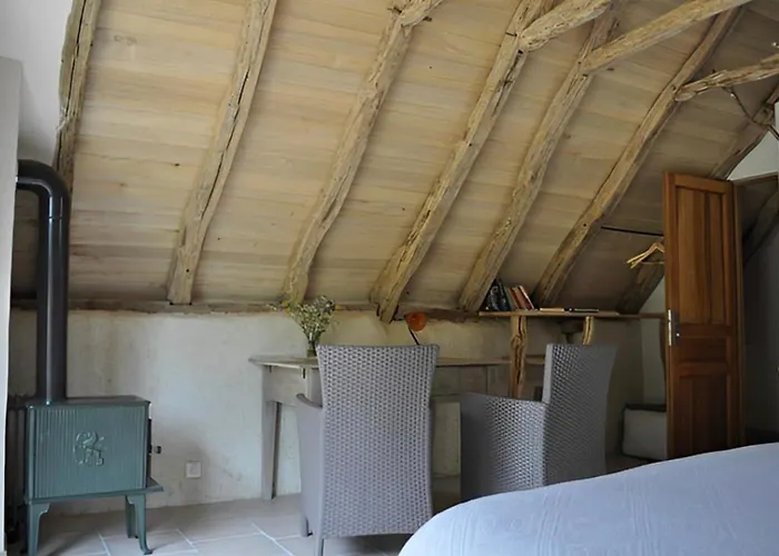 Bed and Breakfast Les De La Metairie Haute 3*