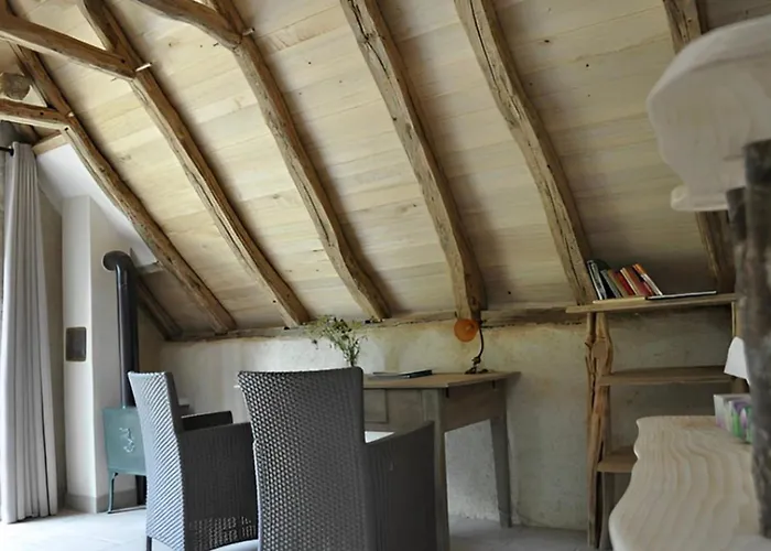 Les De La Metairie Haute Bed and Breakfast