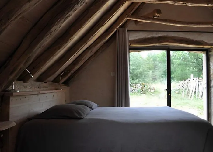 Bed and Breakfast Les De La Metairie Haute Marcilhac-sur-Cele