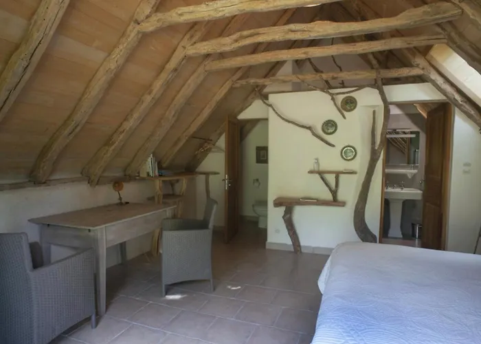 Les De La Metairie Haute Marcilhac-sur-Cele