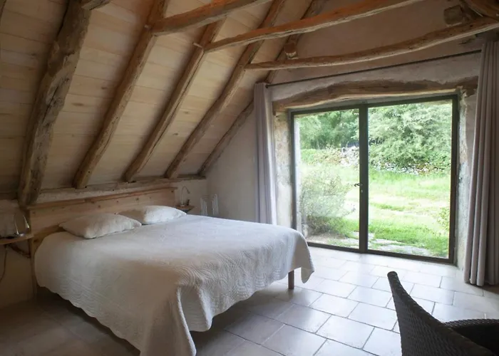 Bed and Breakfast Les De La Metairie Haute 3*